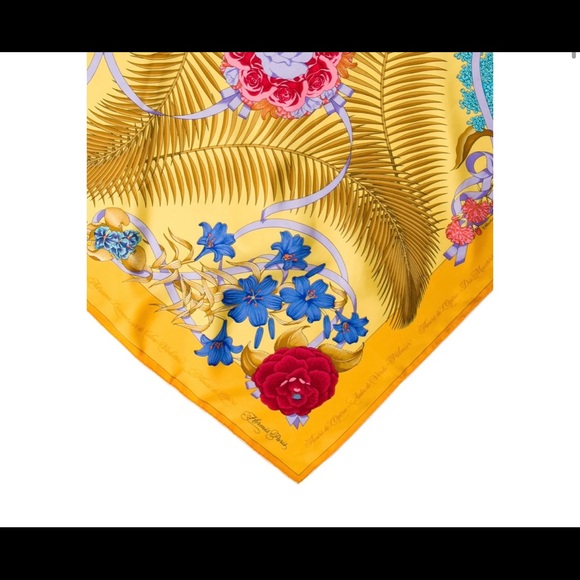 HERMÈS
Fleurs de L'Opera Scarf - Picture 2 of 3